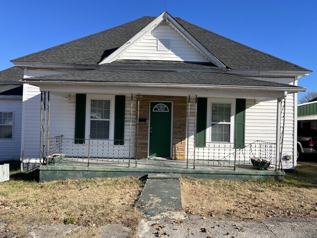 Building Photo - 201 Pike St