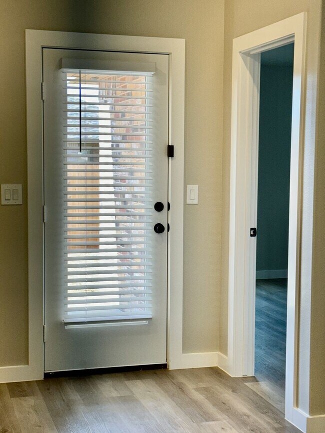 Building Photo - Newer Build in Frenship District! Beautiful 3/2/2 with Fridge and Sprinkler System!