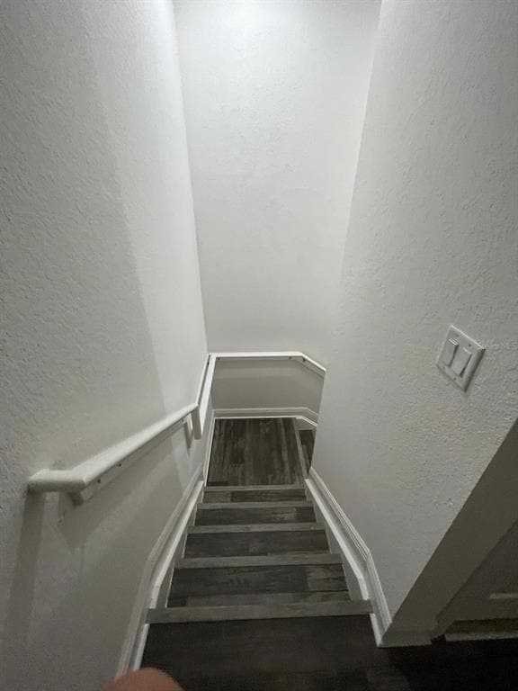 Building Photo - 8064 Prestbury Dr