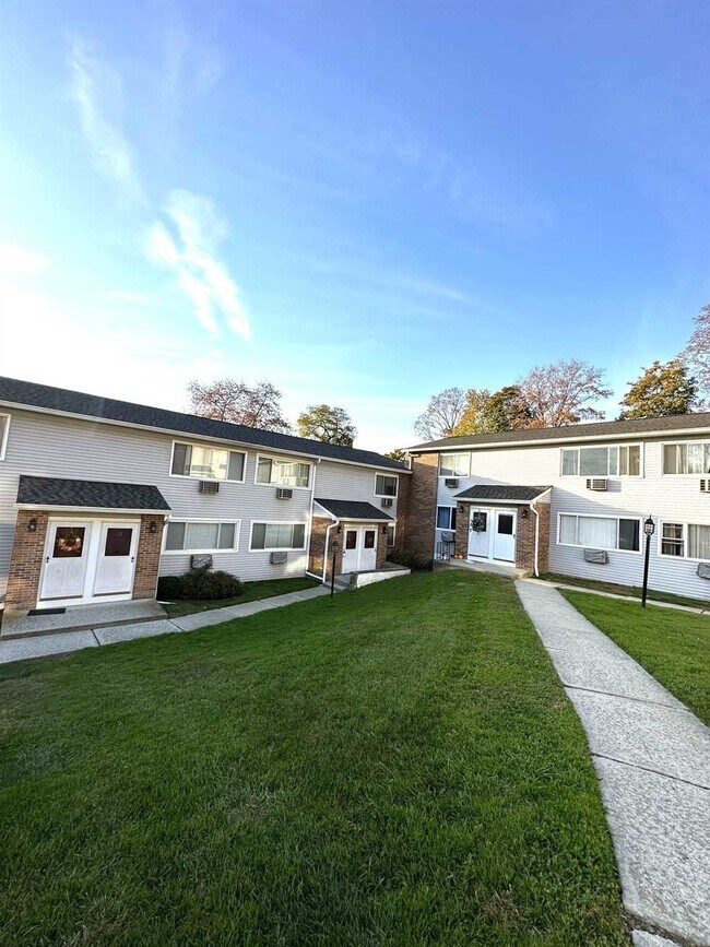 2740 South Rd 2740 South Rd Poughkeepsie NY 12601 Apartment Finder