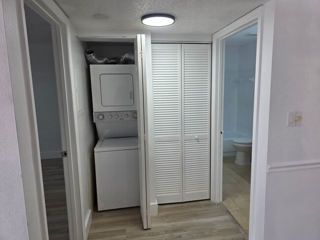 Building Photo - One Bed - One Bath - Water Front - First F...
