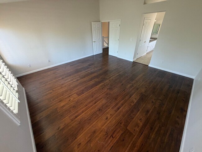 Building Photo - 5BD/2.5BA House for Rent Near Dublin's Hacienda Crossings!