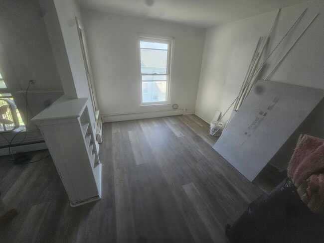Building Photo - 407 N Ashley St