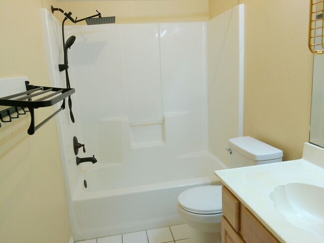 Building Photo - 5405 Knights Cir