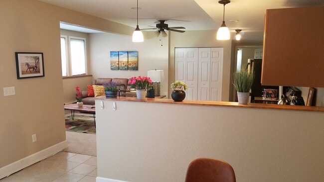 Building Photo - 2 Bedroom 1 Bath Basement Unit in Lafayette