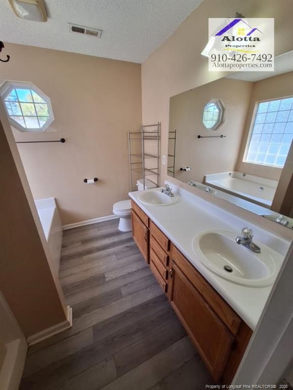 Building Photo - 866 Nighthawk Pl