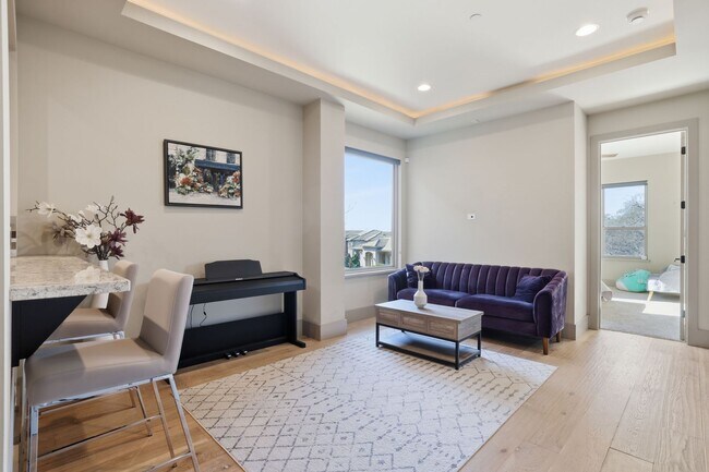 Building Photo - 3813 Calverhall Way