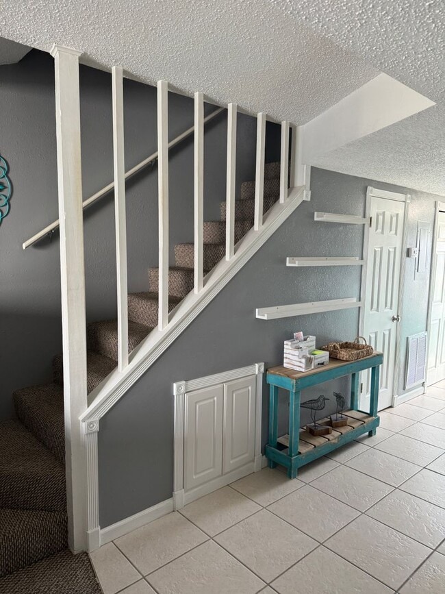 Building Photo - Furnished Townhome on Okaloosa Island
