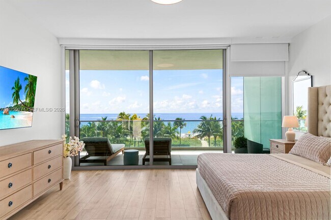 Building Photo - 10203 Collins Ave