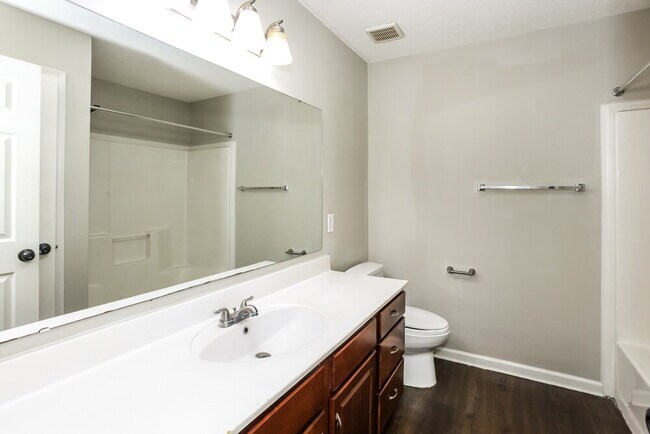 Building Photo - 12005 Gatwick View Dr