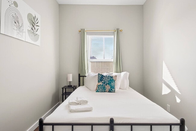 Building Photo - 518 Prospect St