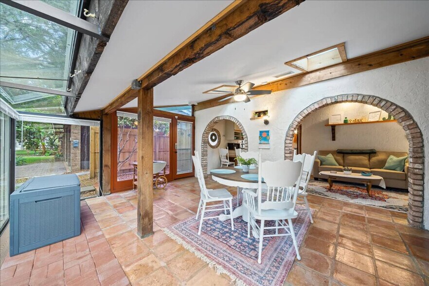 Building Photo - 408 Harrison Ave