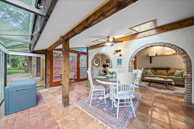 Building Photo - 408 Harrison Ave