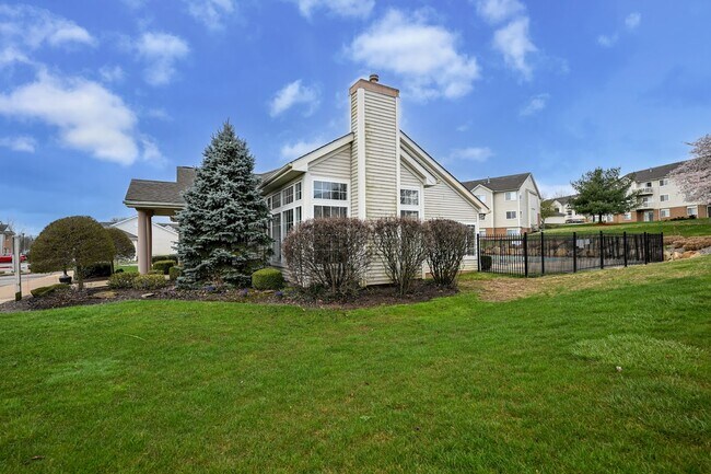 Fitness Center and Laundromat - 1460 Buckingham Gate Blvd