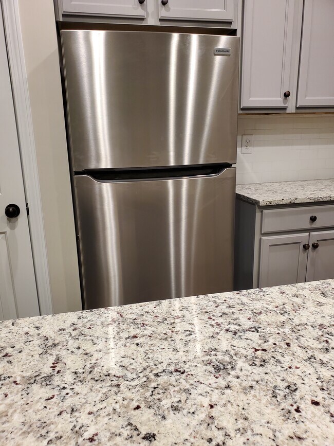 Building Photo - 1509 Creel Ln