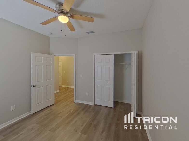 Building Photo - 6209 Crickethollow Dr