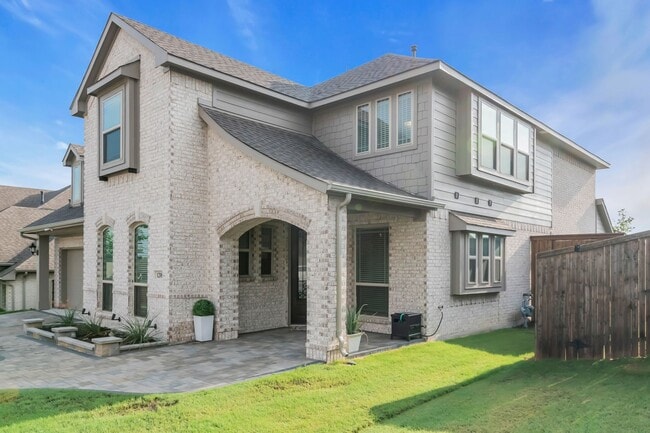 Building Photo - 1208 Sagewood Dr