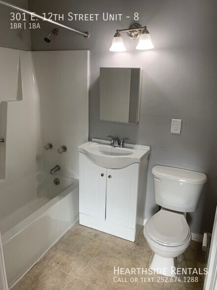 Building Photo - 301 E 12th St