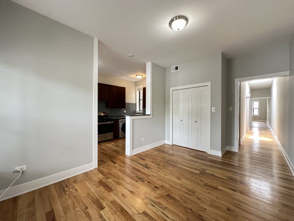 Building Photo - 383 Park Ave