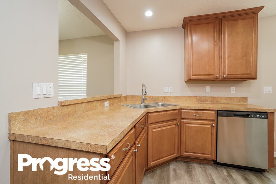 Building Photo - 3899 Pebble Brooke Circle South