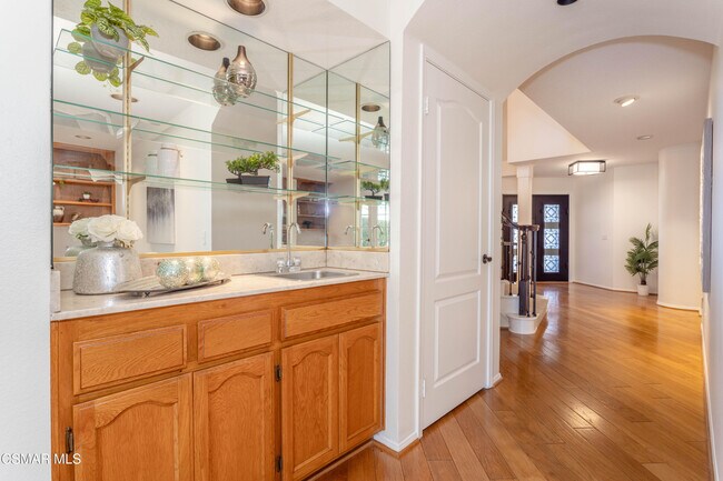 Building Photo - 12057 Falcon Crest Way