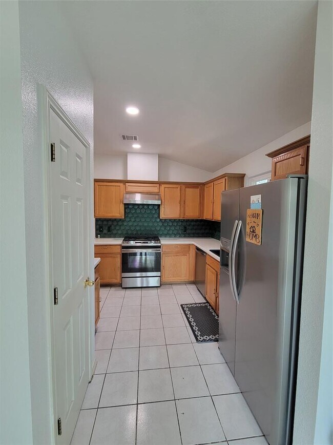 Building Photo - 17745 Loch Linnhe Loop