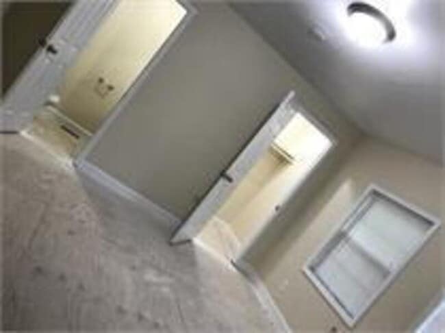 Building Photo - 1007 E Mcintosh Rd