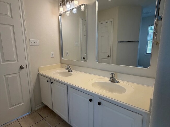 Building Photo - 6139 Morningshire Ln