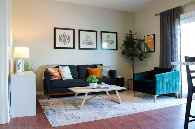 Building Photo - 3221 Redhawk St