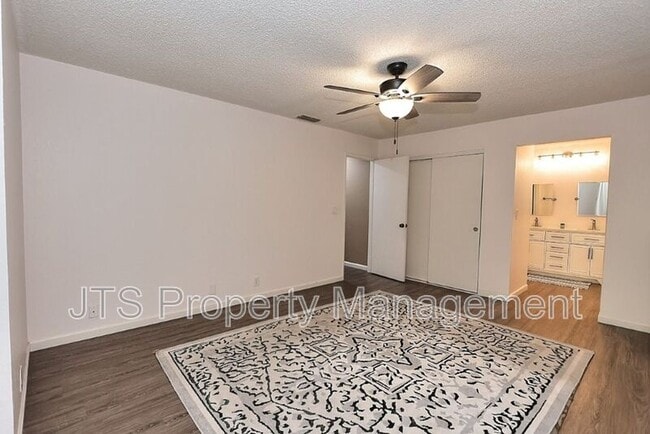 Building Photo - 6913 Navarro Ct