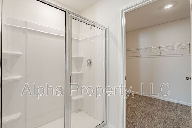 Building Photo - 816 Wolverine Ln