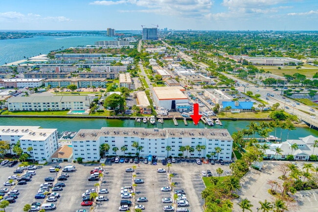 Building Photo - 108 Paradise Harbour Blvd