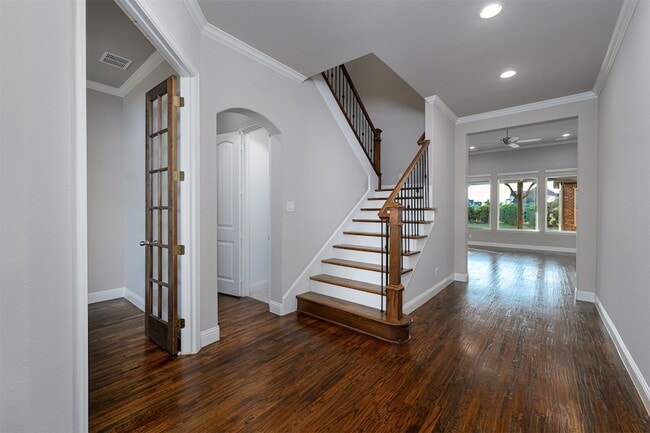 Building Photo - 764 Tallgrass Dr