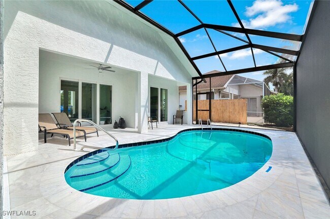 Building Photo - 2515 Royal Palm Ct