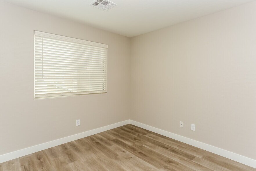Building Photo - 6209 Govett Cres Ct