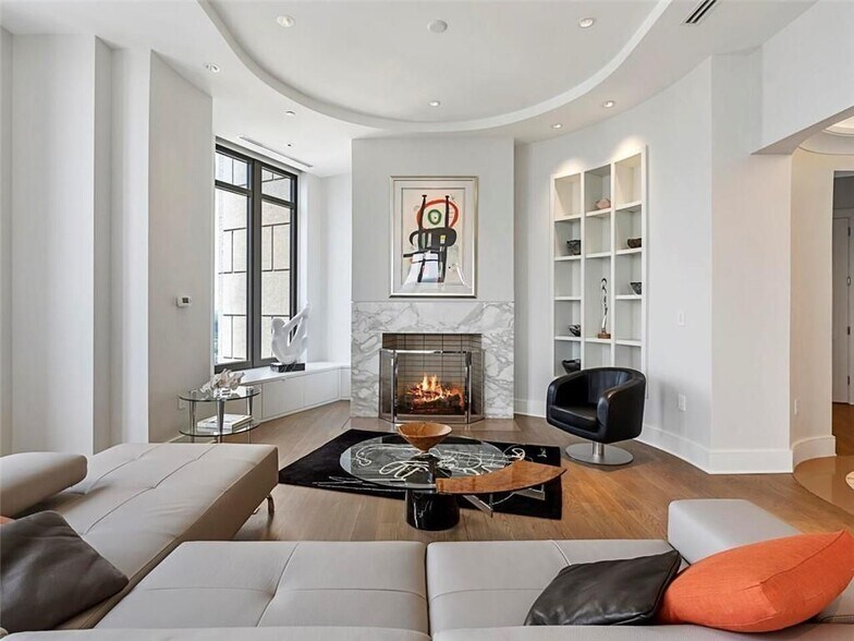 Building Photo - 3376 Peachtree Rd