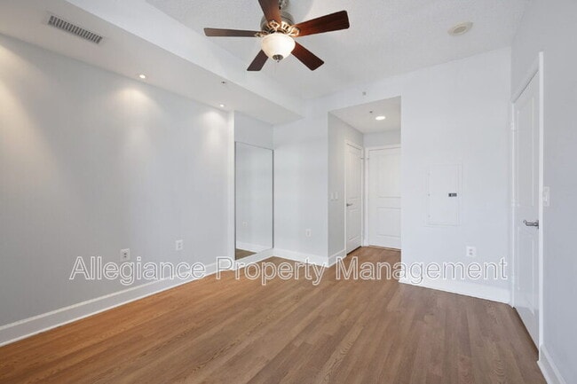 Building Photo - 3600 S Glebe Rd