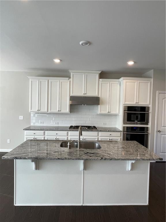 Building Photo - 581 Sunset Park Dr