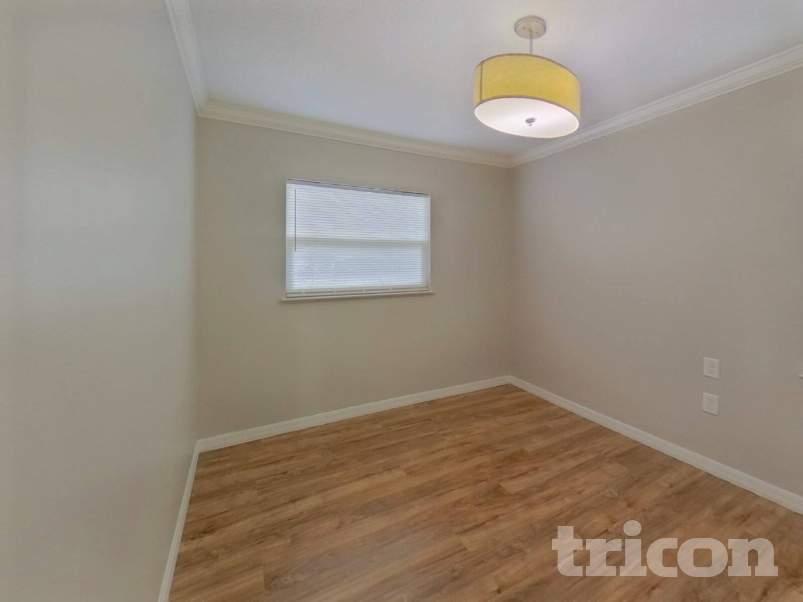 Building Photo - 2406 Decottes Ave