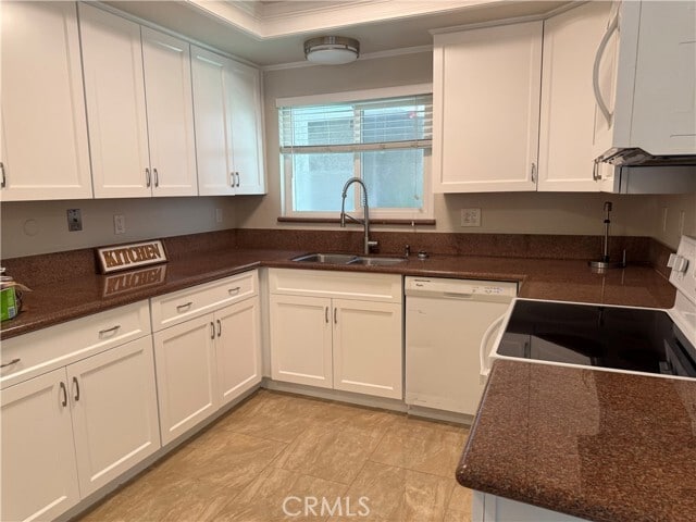 Building Photo - 2404 Via Mariposa W