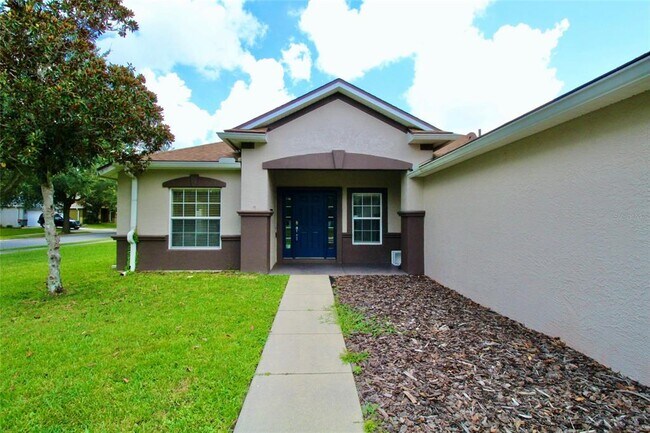 Building Photo - 5739 SW 40th St