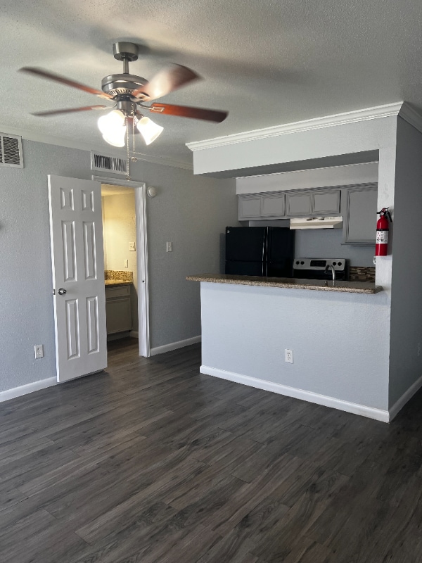 Building Photo - 3901 Omeara Dr