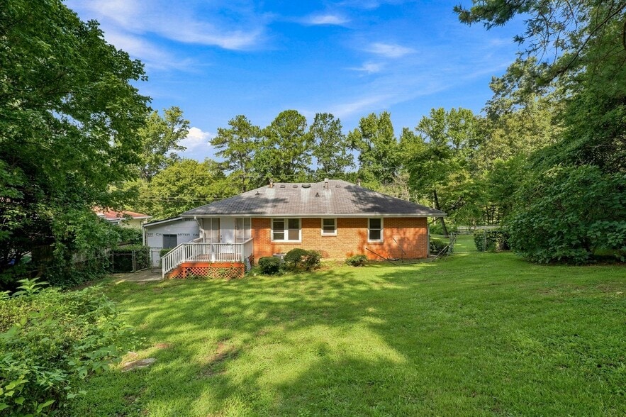 Building Photo - 2875 Orion Dr