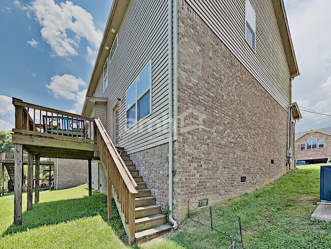 Building Photo - 6943 Calderwood Dr