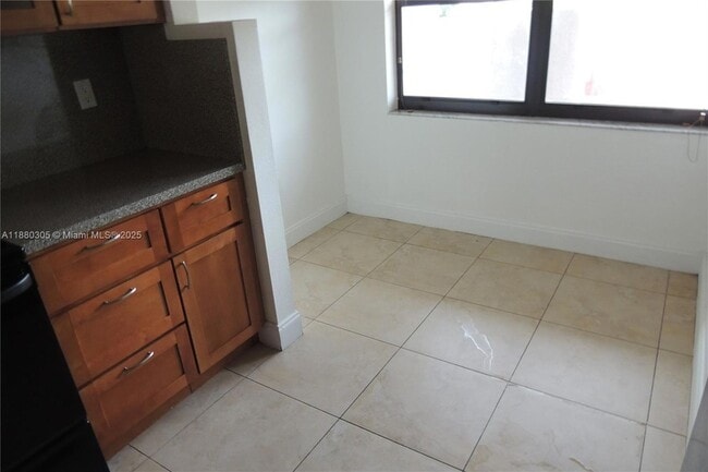 Building Photo - 10104 NW 41st St