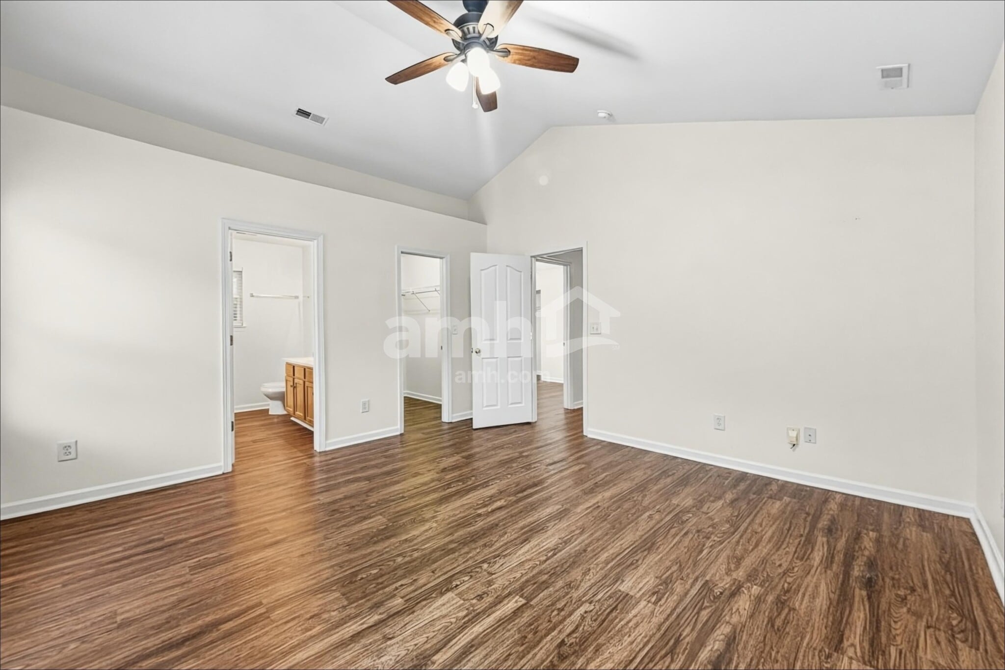 Building Photo - 3801 Wingdale Ct