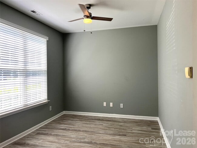 Building Photo - 8378 Chaceview Ct