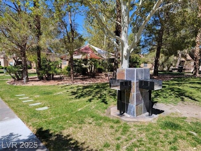 Building Photo - Beautifully updated 1-bedroom, 1-bath upstairs unit in a peaceful gated community!