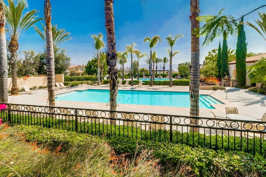 Building Photo - 2174 Desert Hare Ct