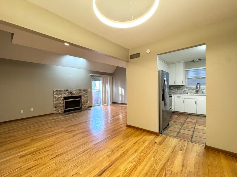 Building Photo - 3804 Pennsylvania Ave